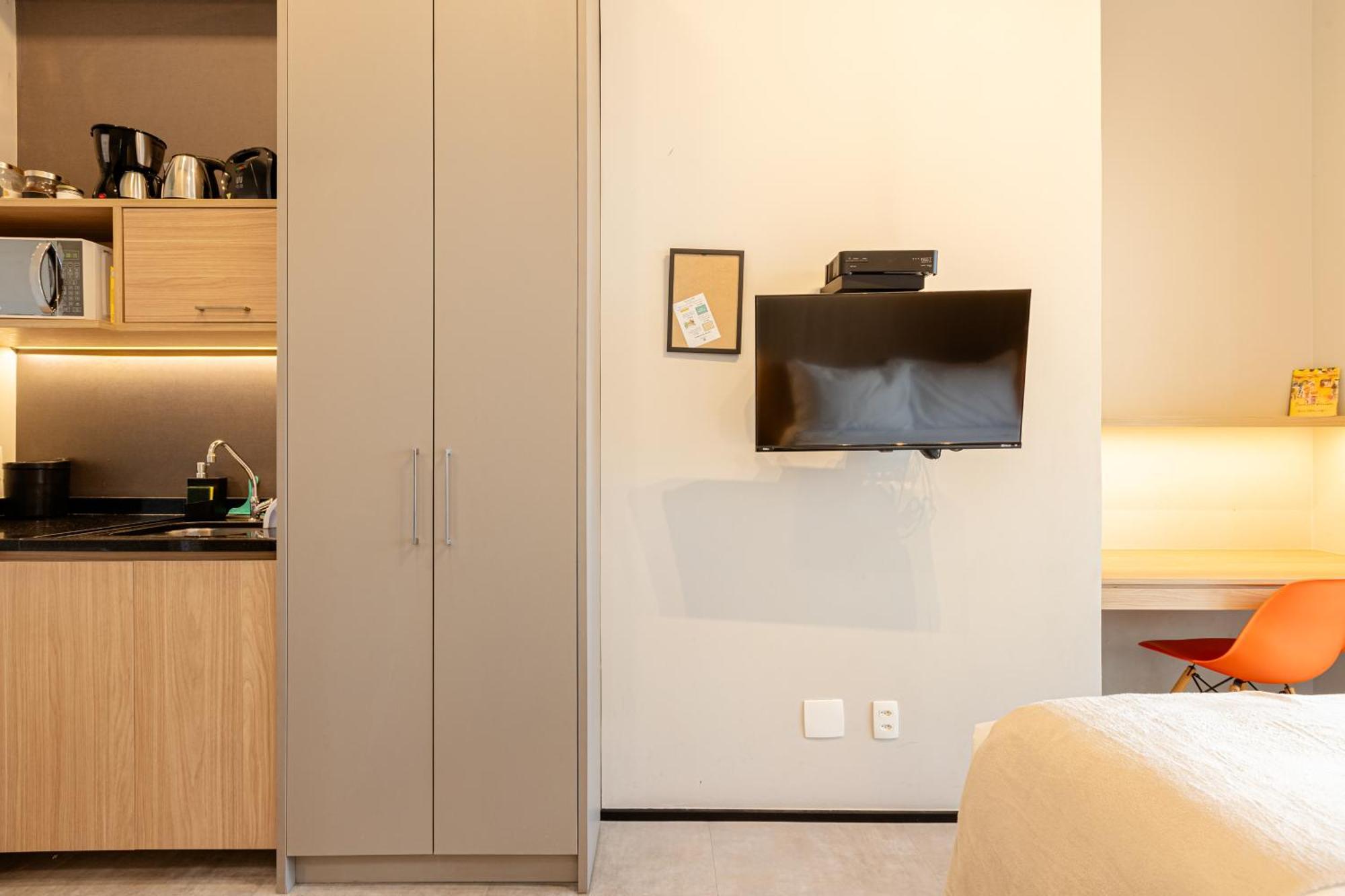 Esd - E-side Madalena - Anora Spaces * São Paulo